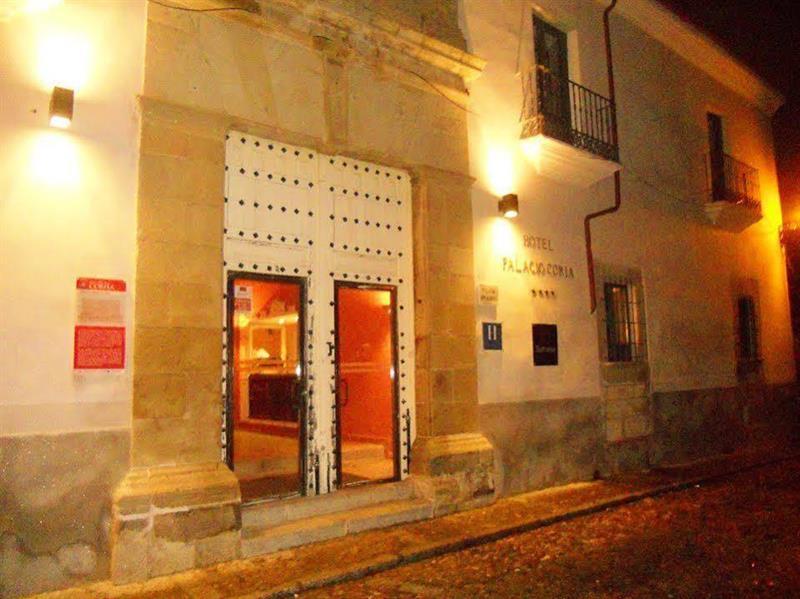 Hotel Ahc Palacio Coria Eksteriør bilde